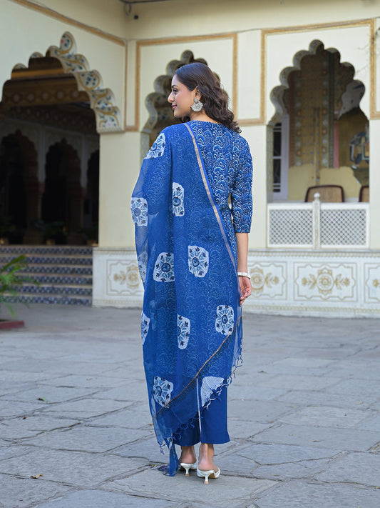Blue Floral Printed Straight Kurta Pant Set