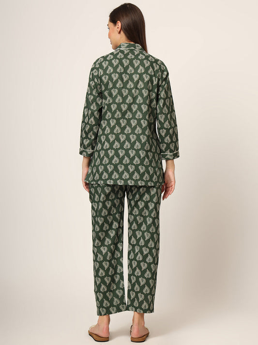 Green Floral Print Cotton Regular Fit Night Suit