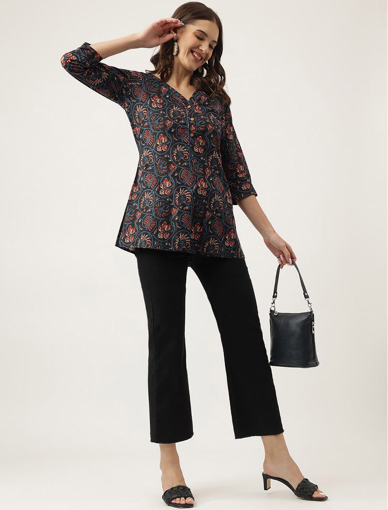 Navy Blue Women Floral Printed V-Neck Knitted cotton Top
