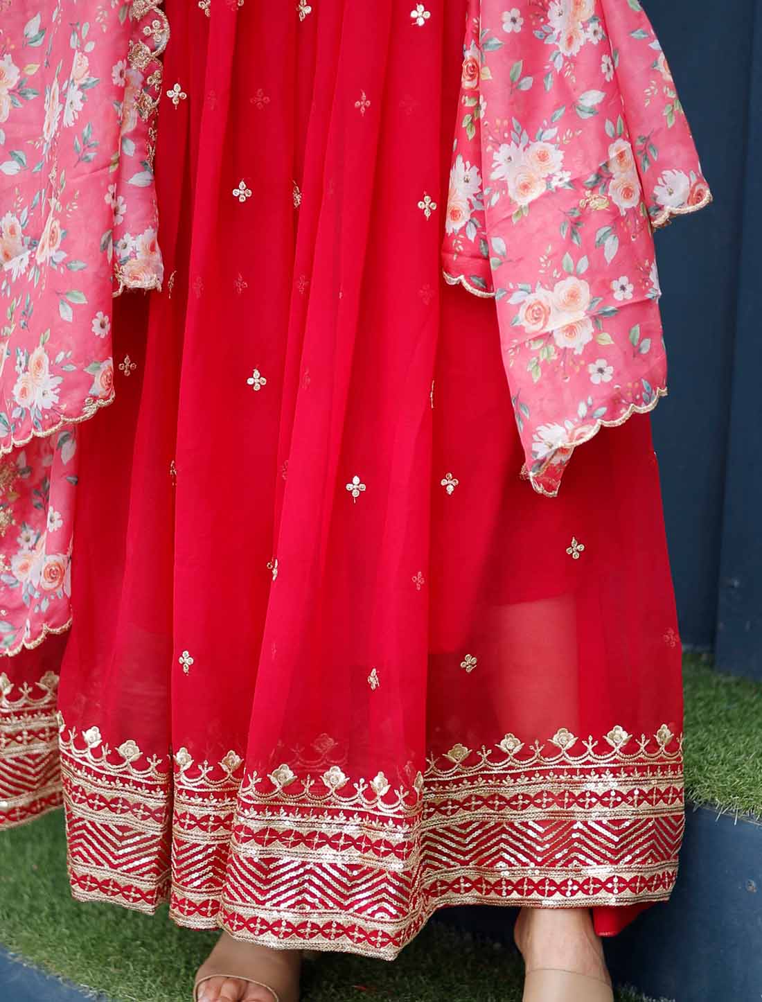 Ethnic Women Georgette Embroidery Party Wear Gown