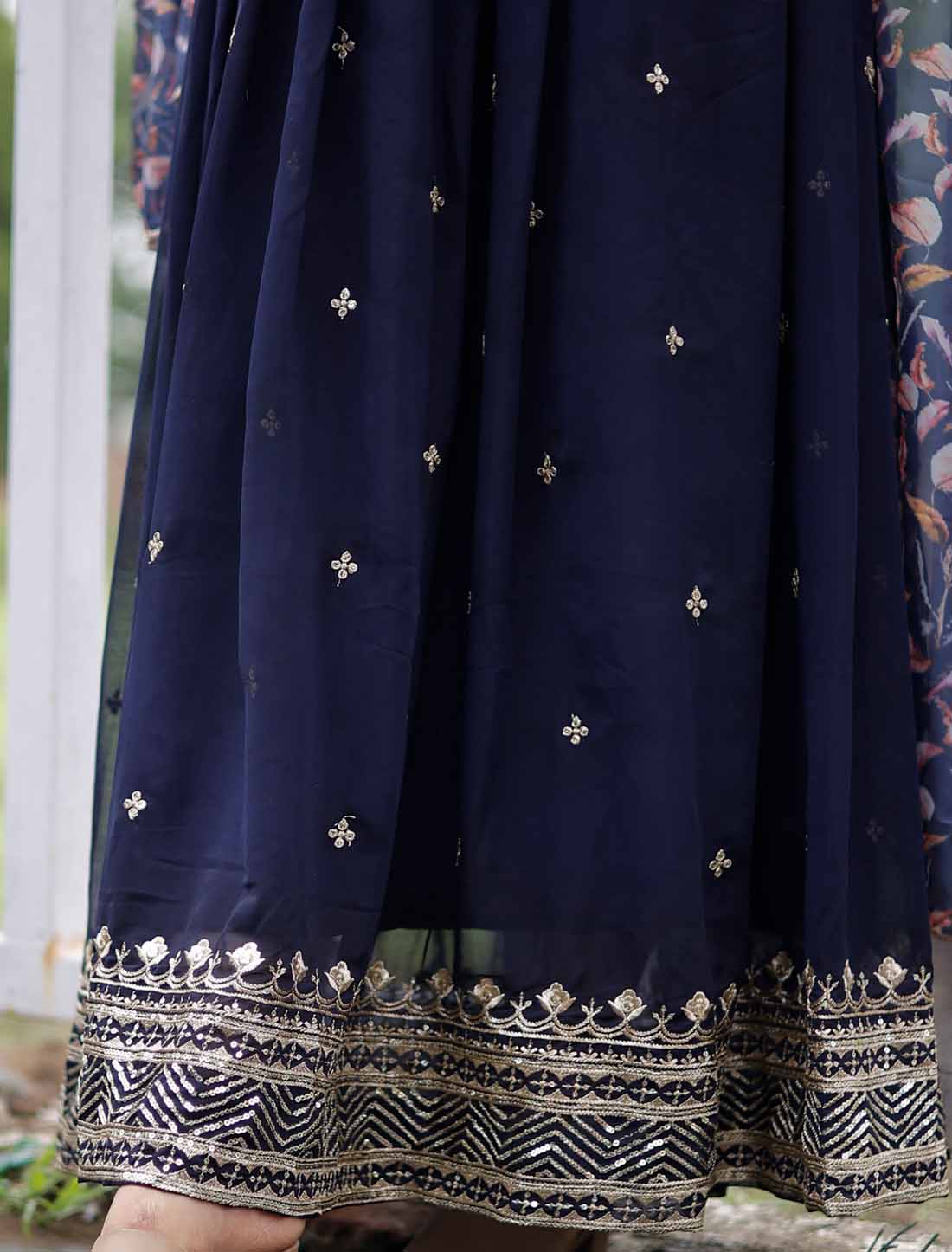 Women Georgette Ethnic Party Wear Embroidery Zari Gown
