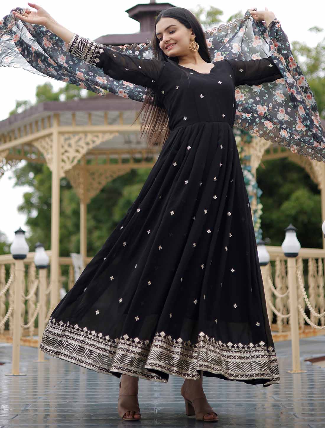Embroidery Zari Georgette Party Wear Ethnic Gown For Women