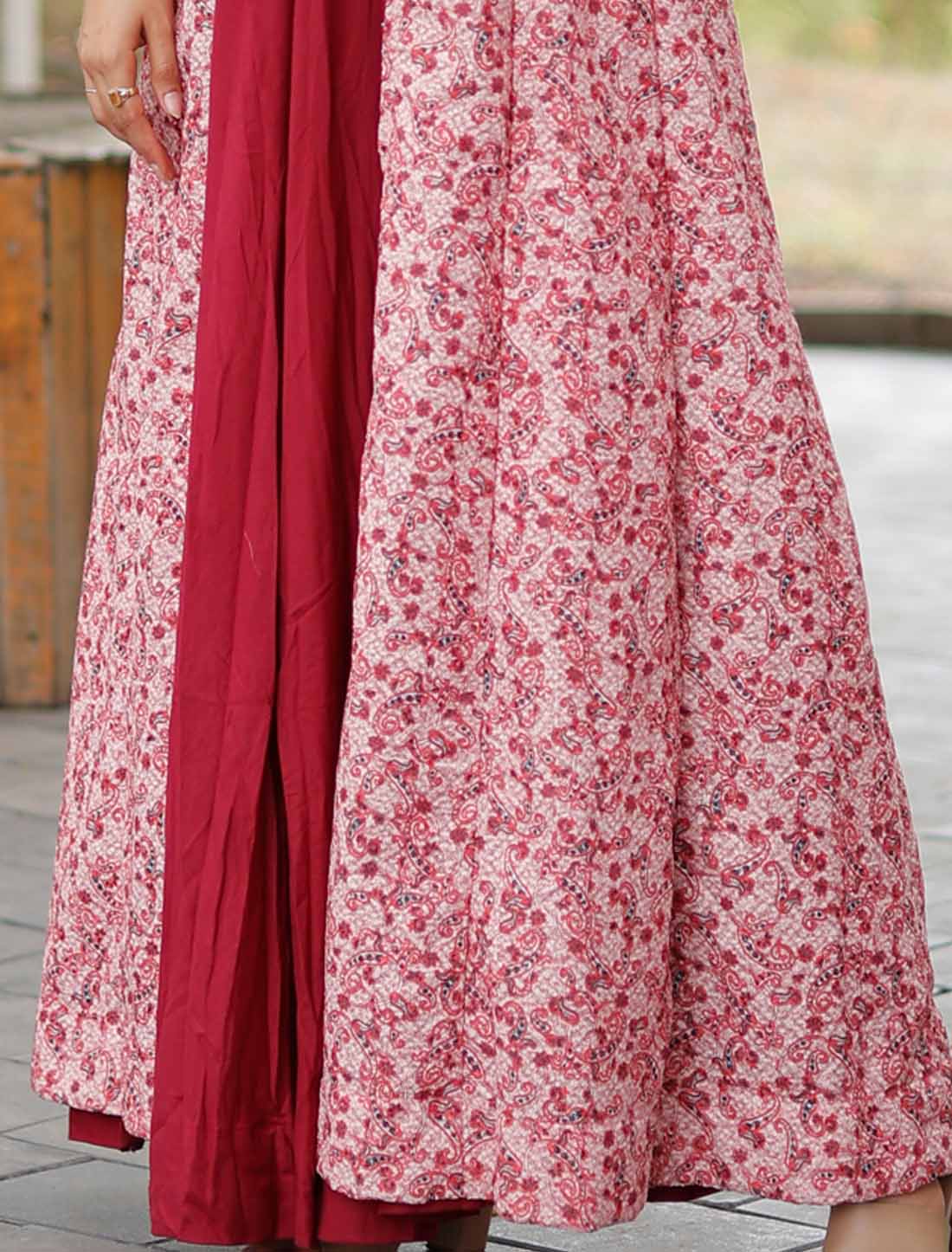 Rayon Ethnic Georgette Shrug With Embroidery Work Gown