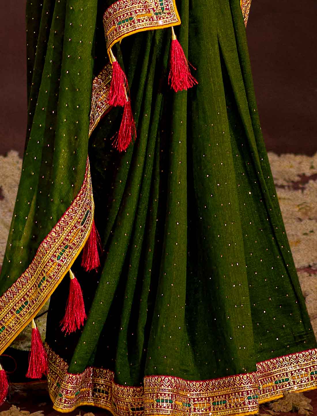Olive Green Designer Vichitra Blooming An Banglori Silk Ethnic Saree
