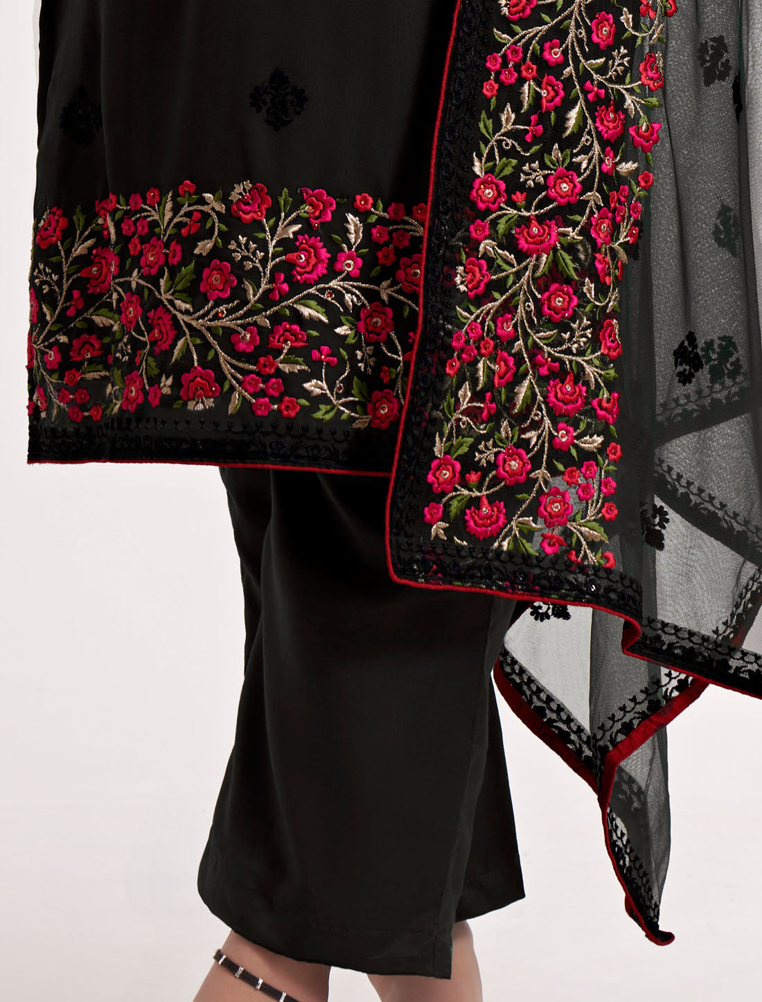 Black Traditional Ethnic Kurta Set For Women With Sequins, Zari Embroidery and Stone Work,