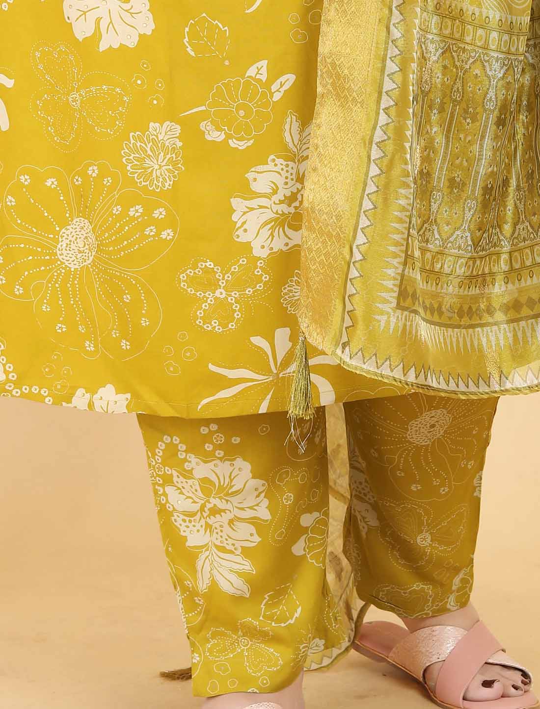 Lemon Green Ethnic Premium Rayon Export Quality Hand Work Kurta Sets