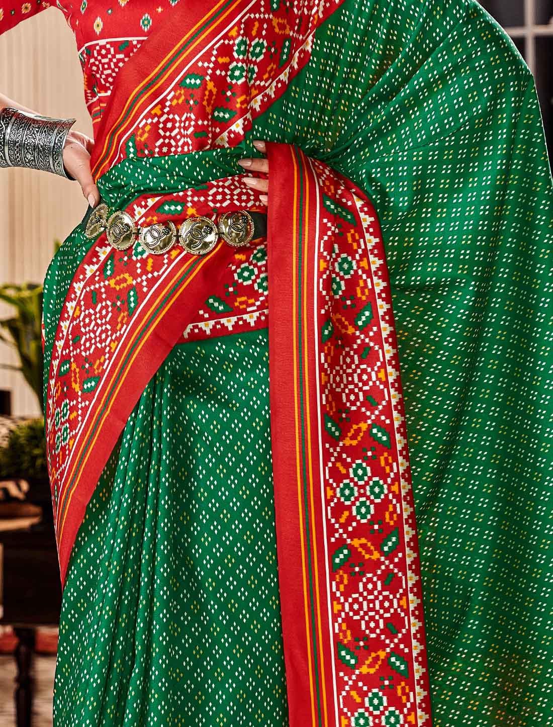 Pure Tusser Ethnic Patola Print With Patta Pallu Saree