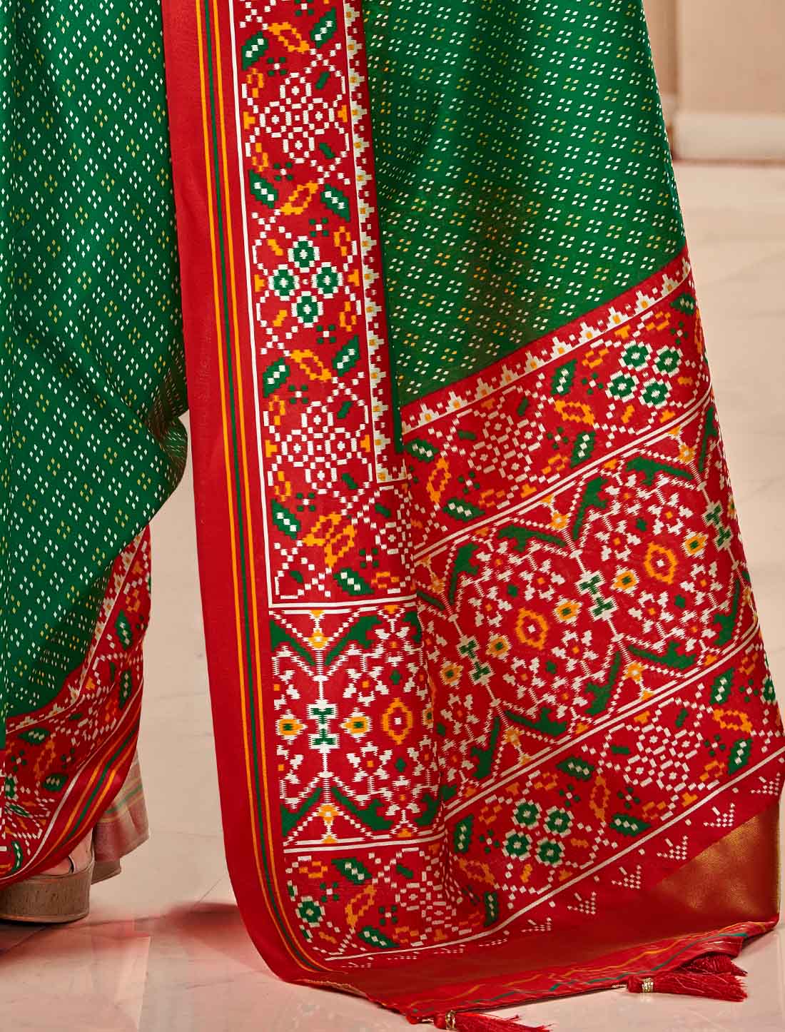 Pure Tusser Ethnic Patola Print With Patta Pallu Saree