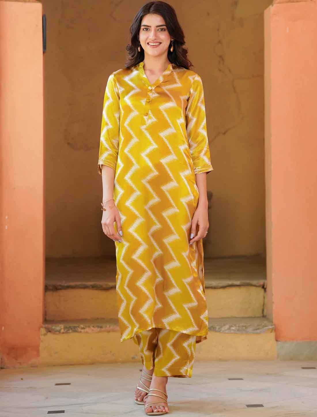 Pure Muslin With Digital Print Stylish Look Ethinc Kurti Sets
