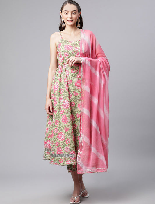 Green Floral Printed Gotta Patti Pure Cotton Kurta with Trousers & Dupatta Kurta Sets For Women