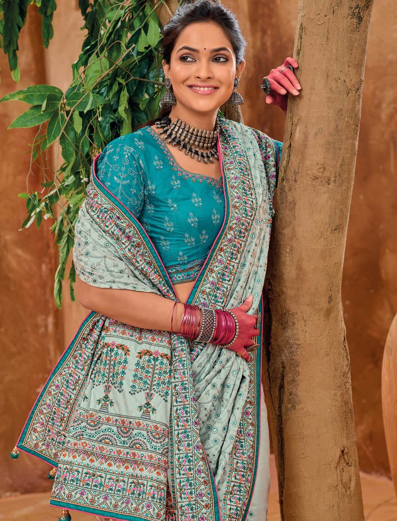 Grey Banaras Silk With Monalisha Silk Blouse Pure Kachhi Work An Diamond & Mirror Heavy Work Ethnic Sarees