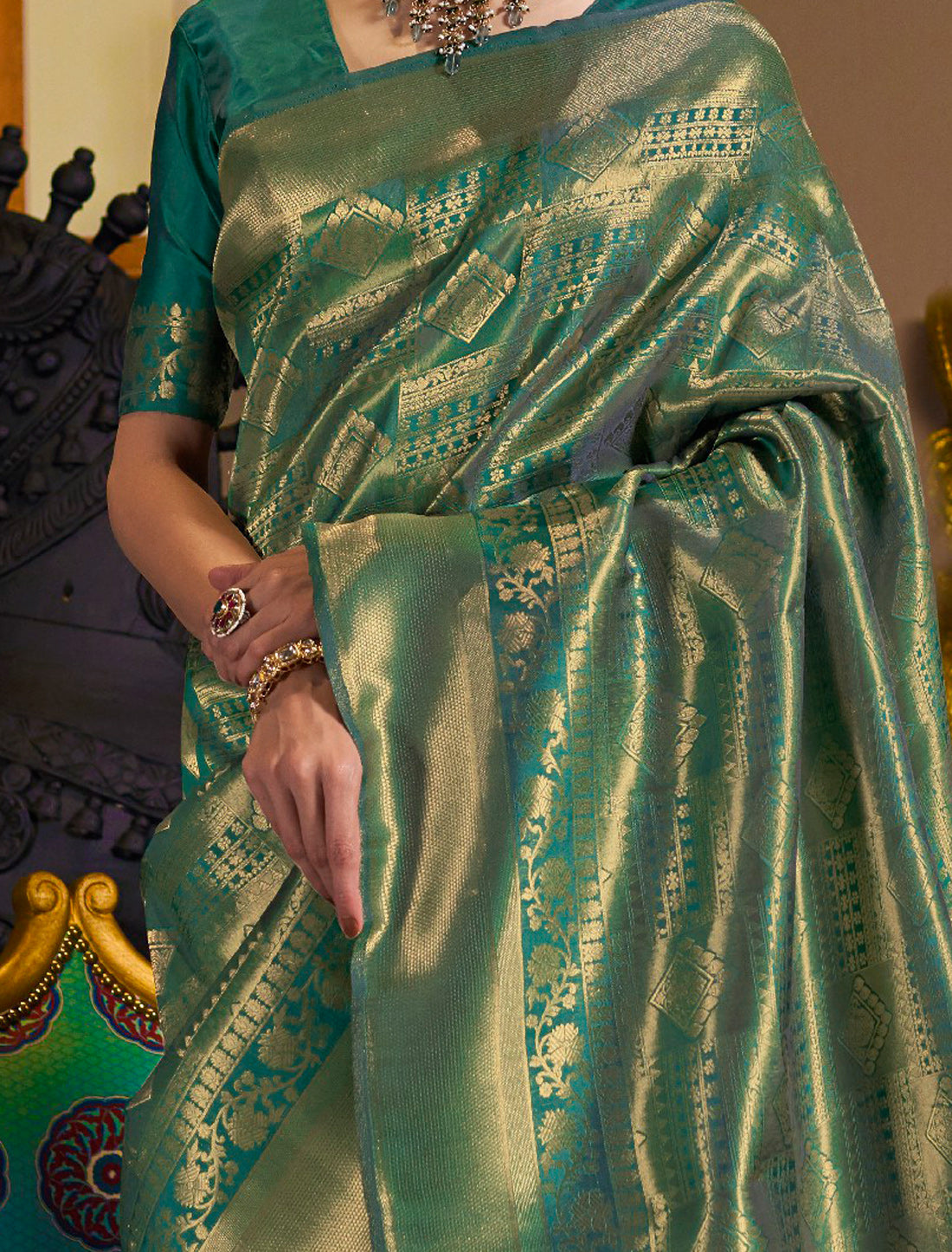 Green Ethnic Designer Handloom Weaving Silk Saree