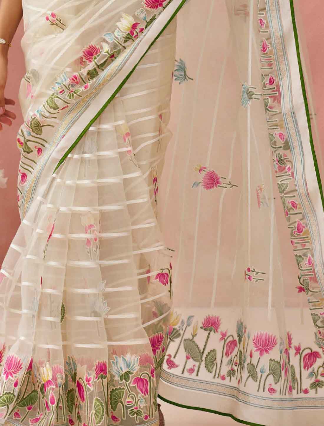 Elevate Your Style Ethnic Soft Brasso Organza Printed Saree