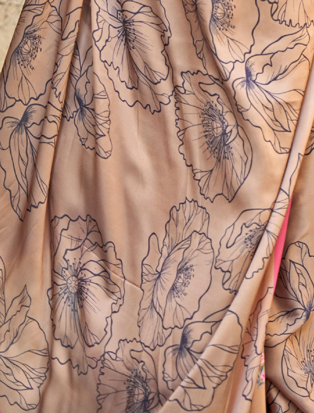 Satin Crepe Splendor: Vibrant Digital Print Saree with Blouse for Stylish Affairs