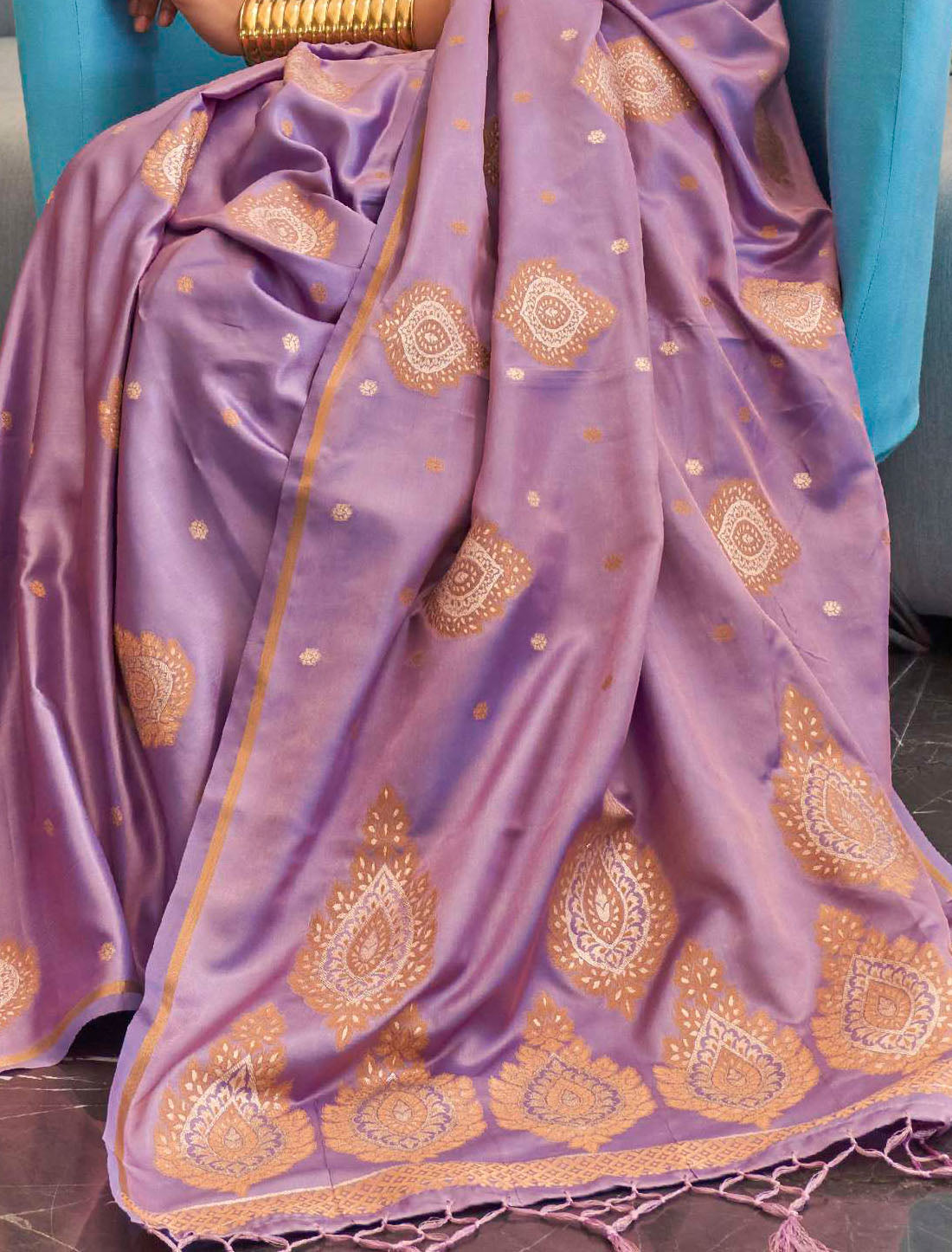 Elegant Zari Pure Copper Weaving Women Saree