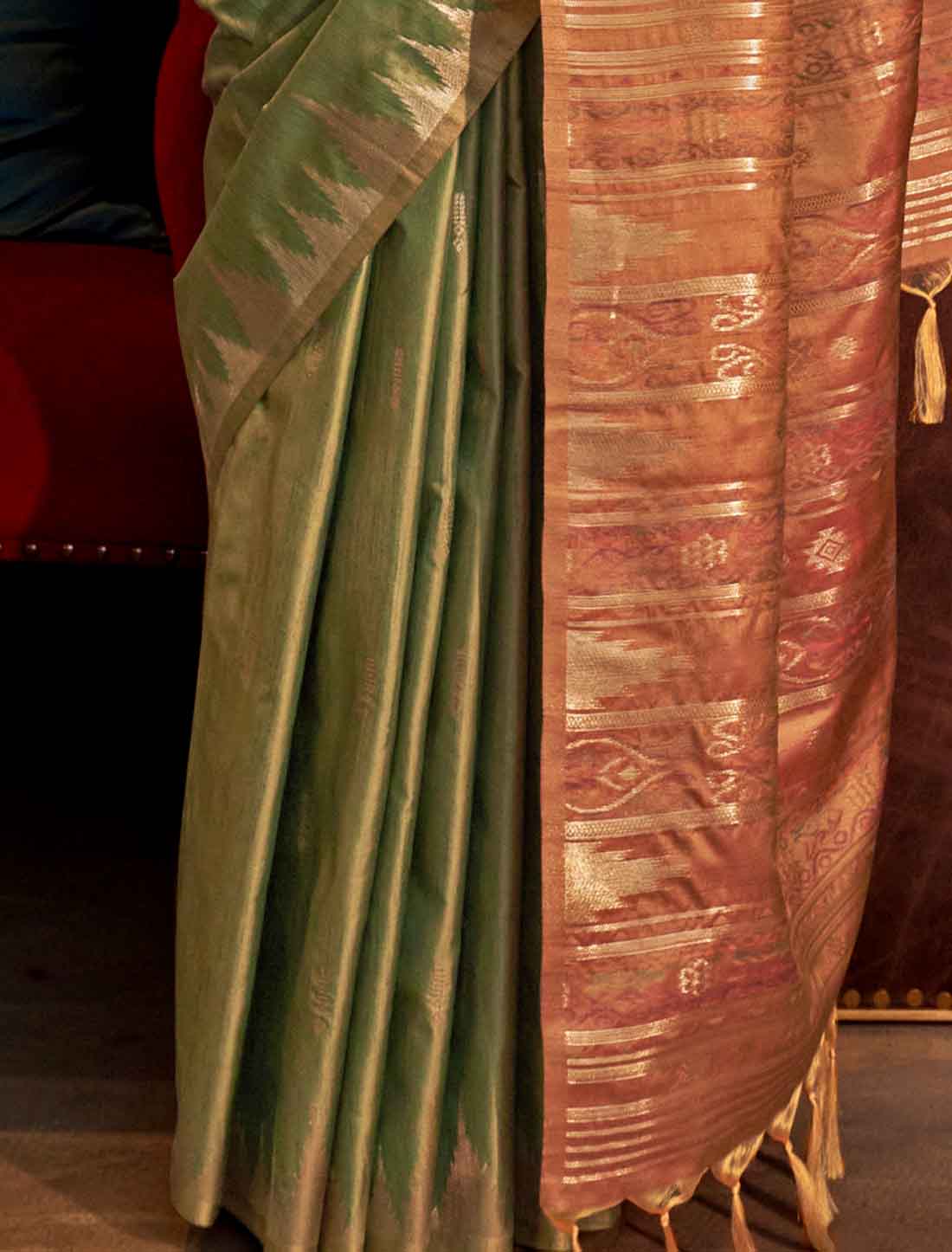 Introducing Designer Tussar Silk Hadloom Weaving Ethnic Saree