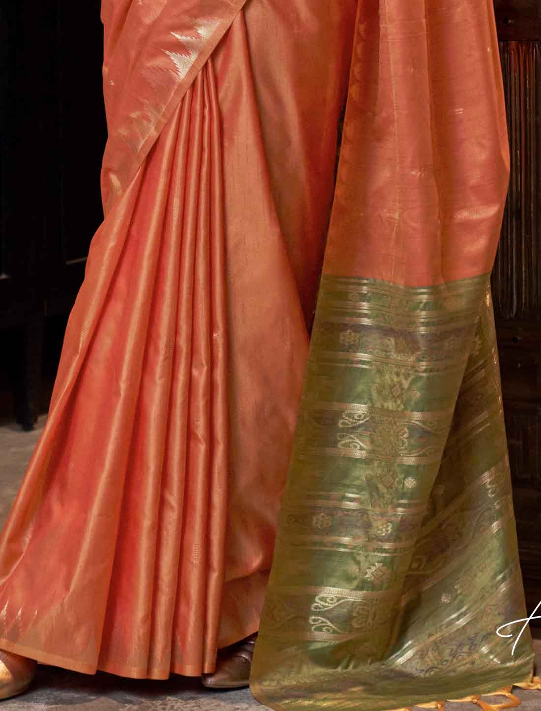 Luxurious Ethnic Tussar Silk Hadloom Weaving Designer Saree