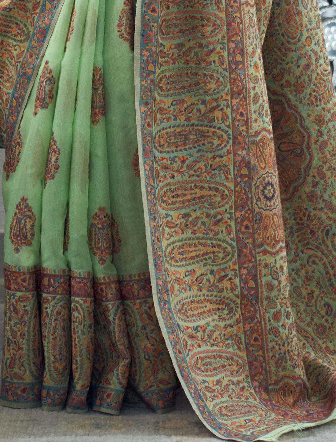 Elegant Modal Silk Kashmiri Handloom Weaving Saree For Women