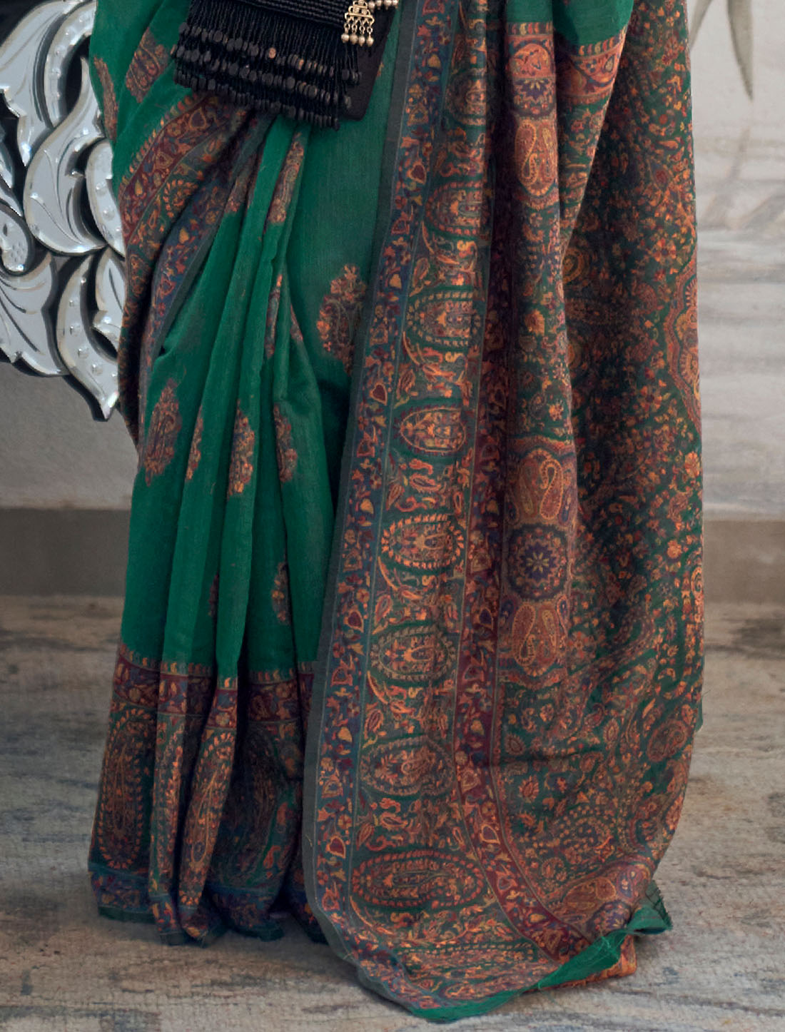 Luxe Modal Silk Handloom Weaving For Women Extravaganza Saree