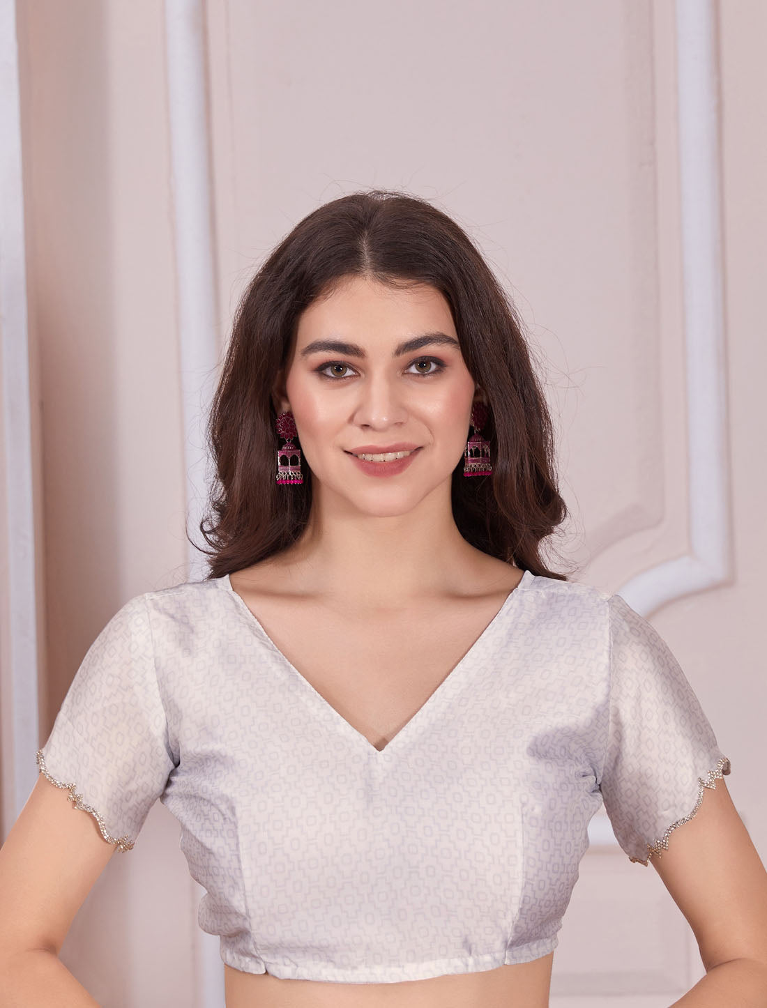 Exquisite Satin Georgette Saree with Heavy Handwork - Traditional Elegance