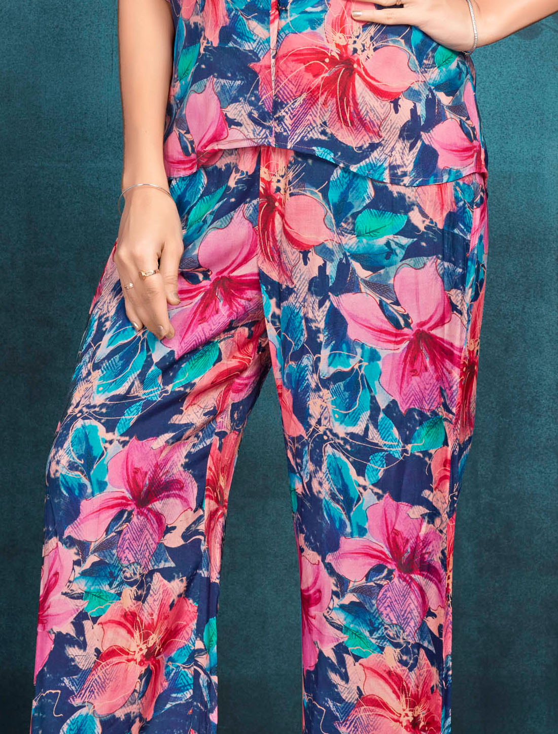 Effortless Elegance: Viscose Maslin Top and Pant Sets For Women