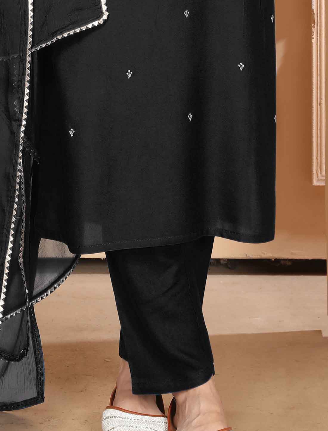 Black Premium Rayon Ethnic Heavy Embroidery Kurta Sets Collection
