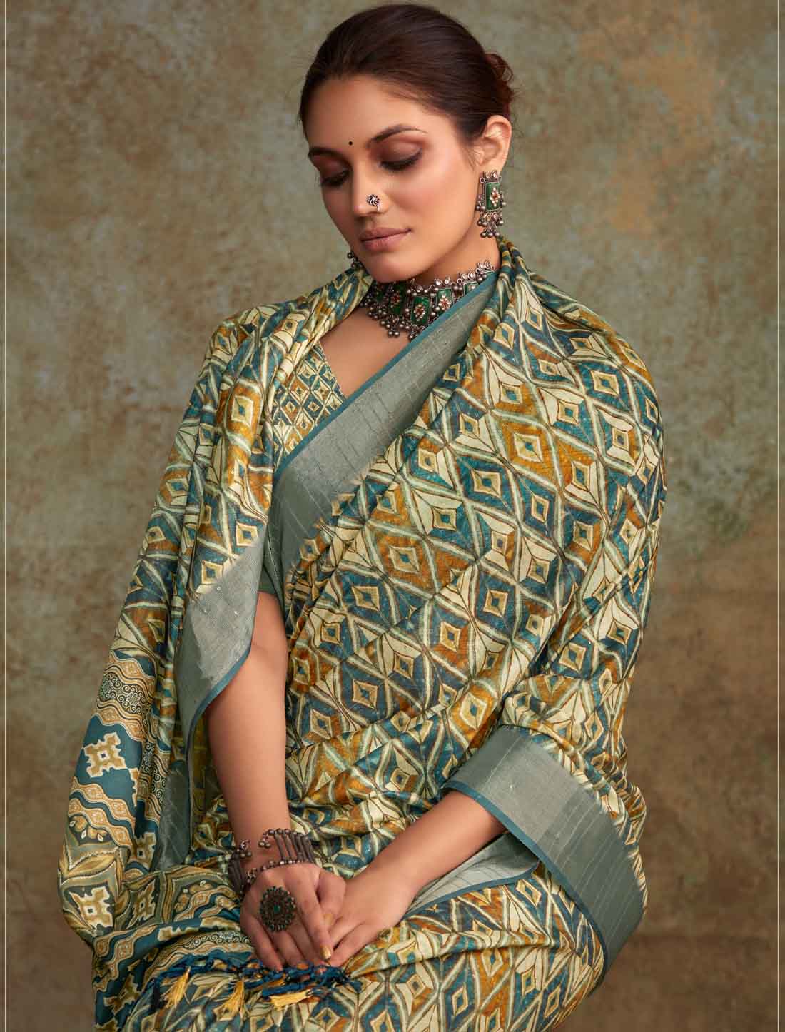 Handloom Silk Witn Weaving Sequence Work Designer Saree