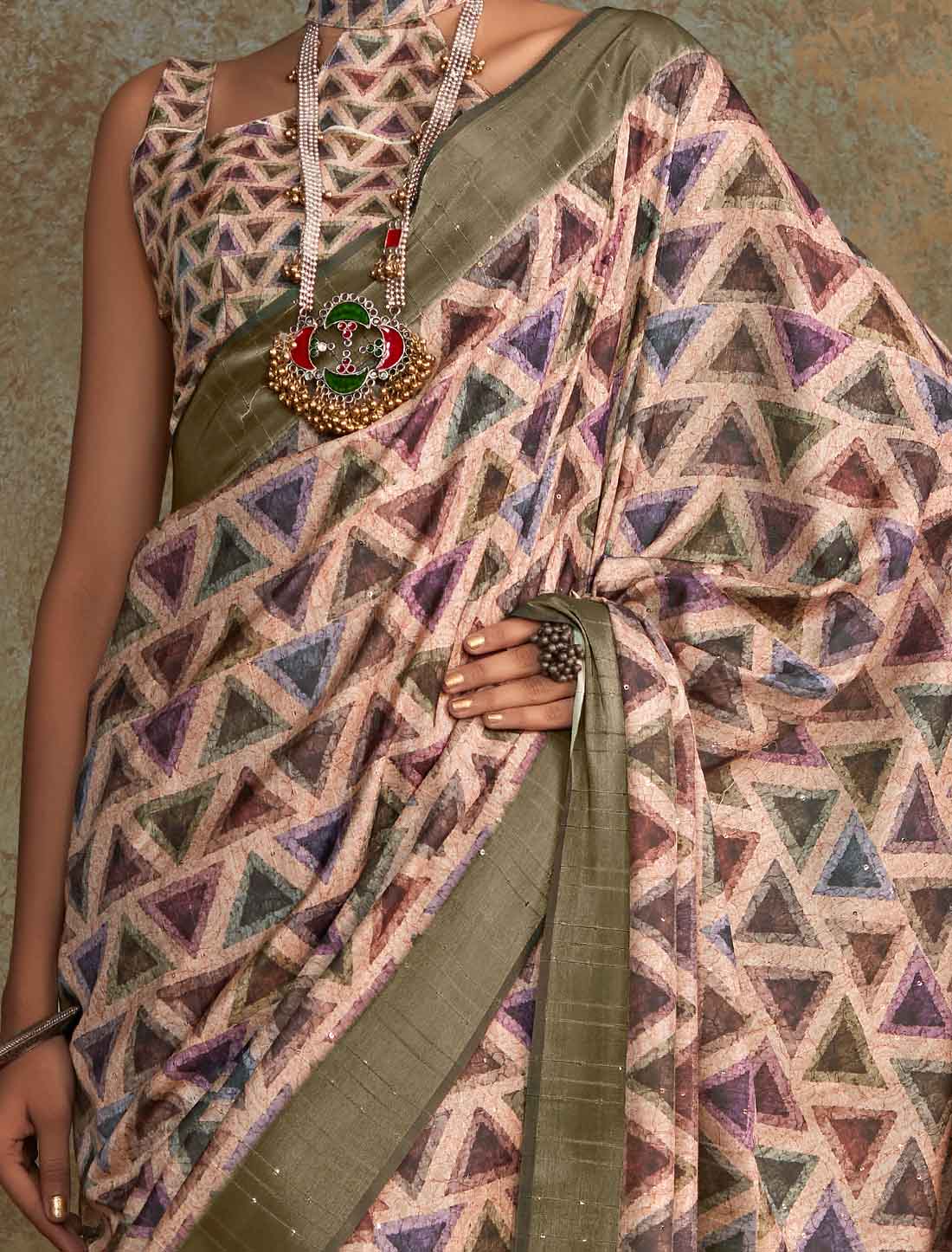 Ethinc Handloom Silk Witn Weaving Sequence Work Green Saree