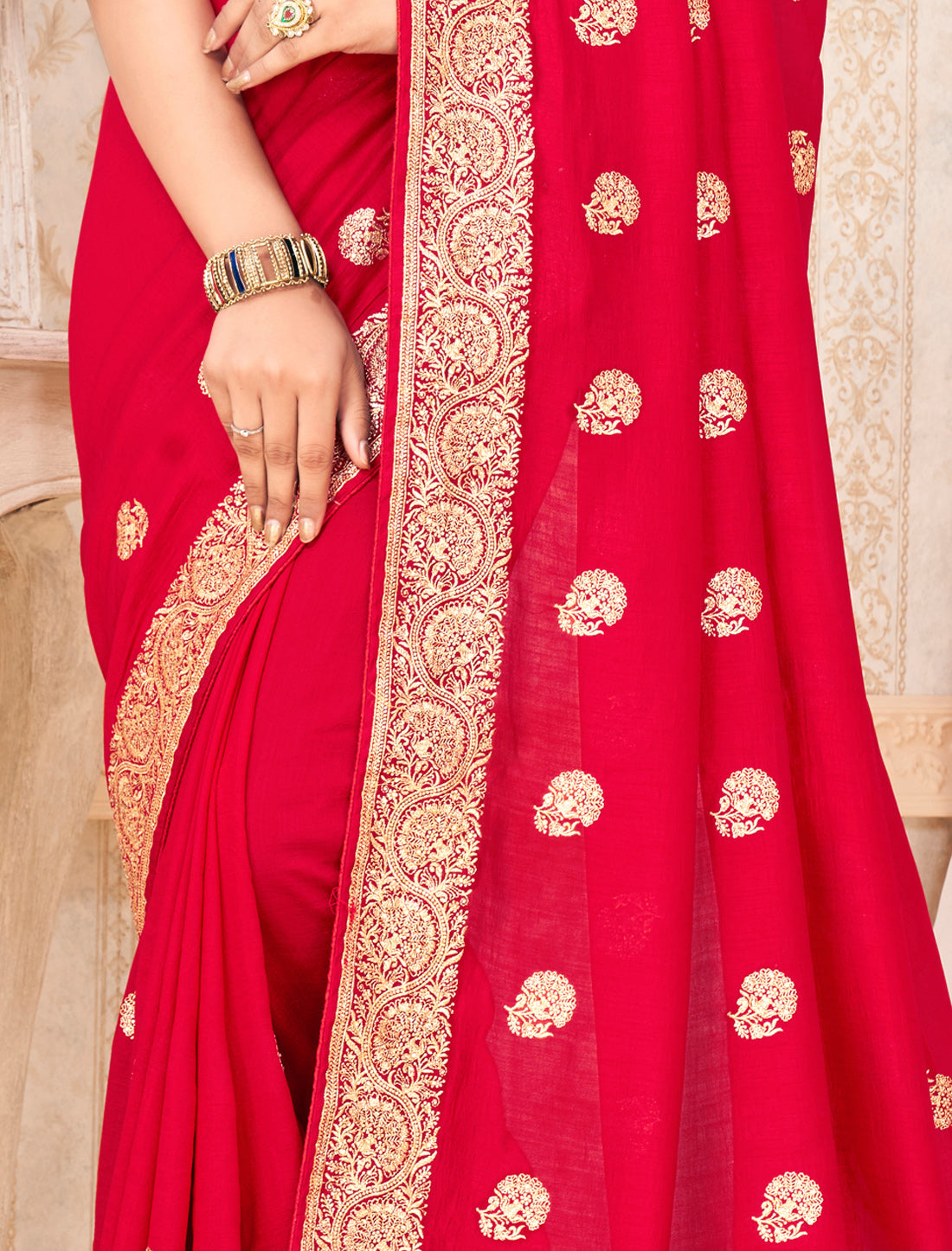 Red Traditional Wedding Vichitra Silk Saree For Women