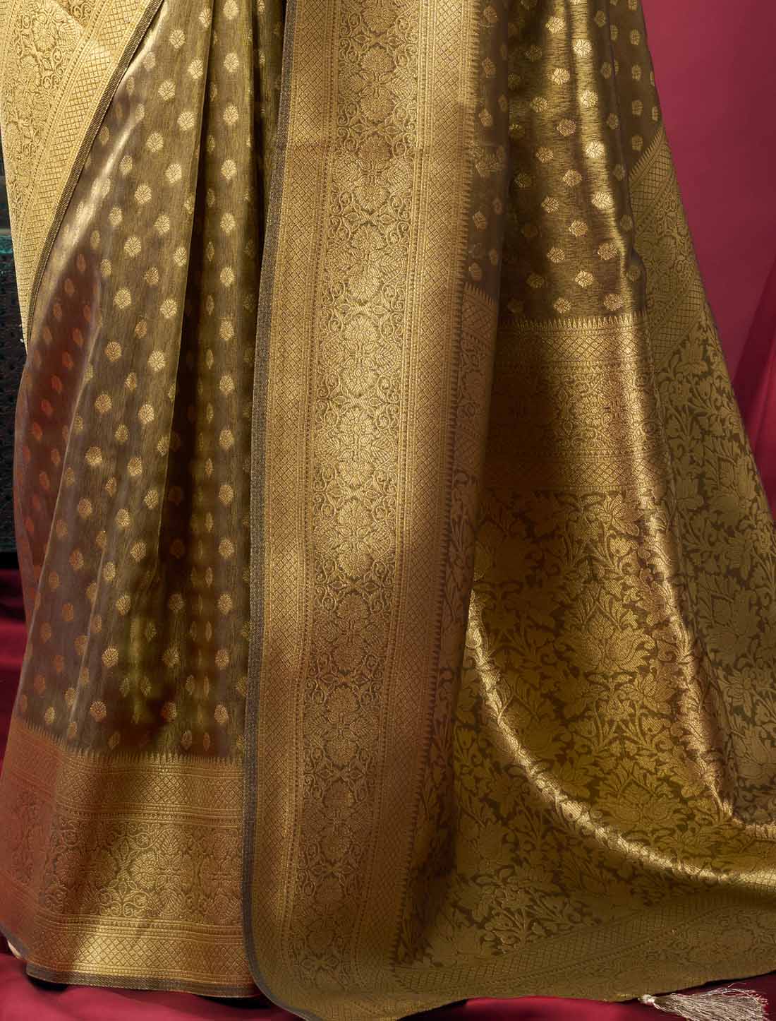 Tissue Silk Collection with Zhallar Ethnic High-Quality Soft Texture Saree