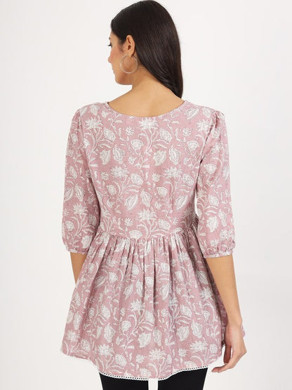 Pink Floral Printed Pure Cotton 3/4th Sleeves Casual Top