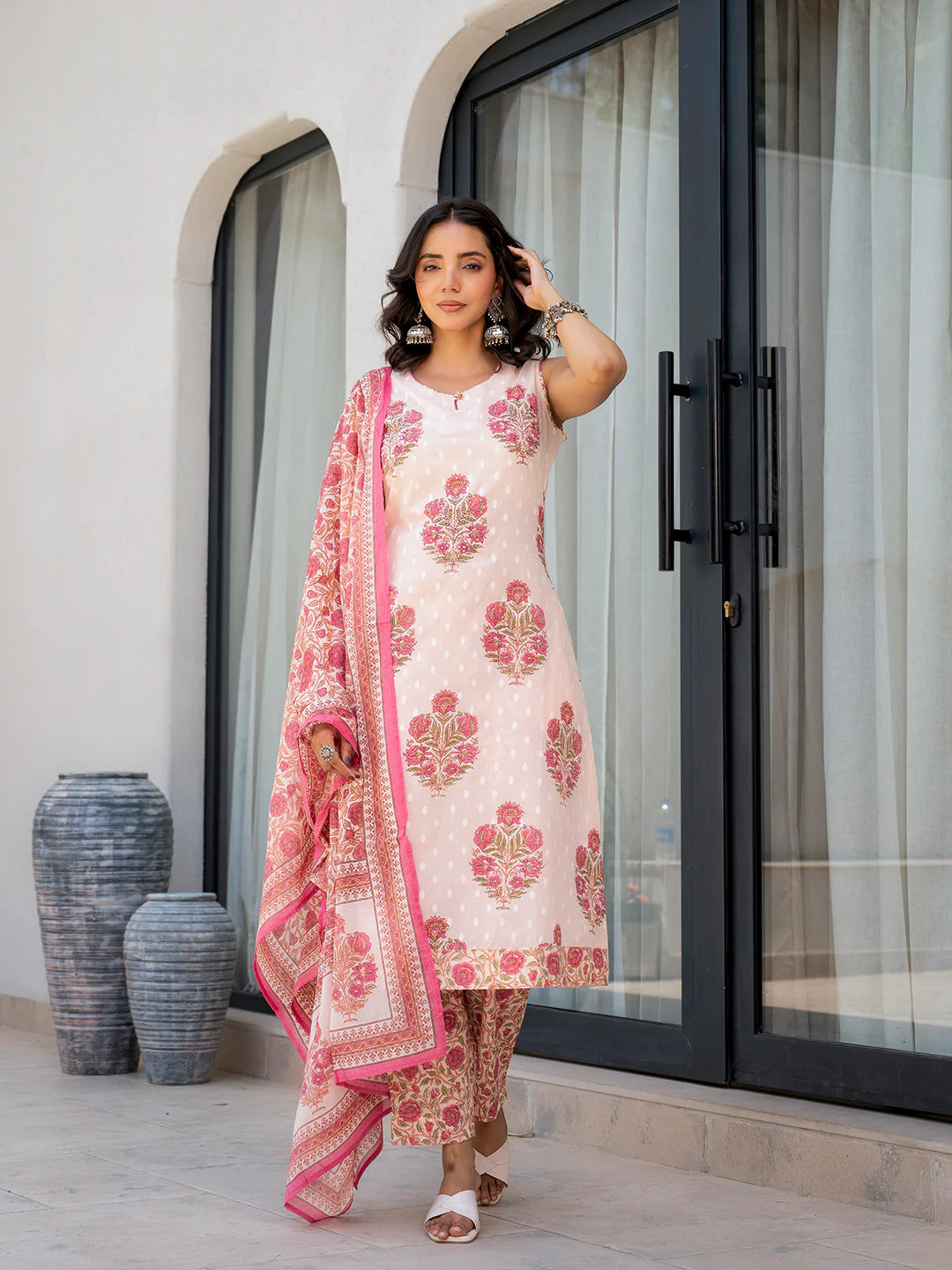 Ethnic Pink Floral Printed Straight Fit Kurta Sets