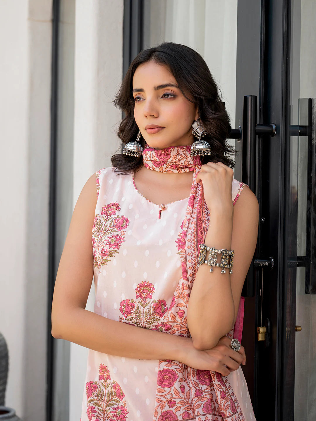Ethnic Pink Floral Printed Straight Fit Kurta Sets