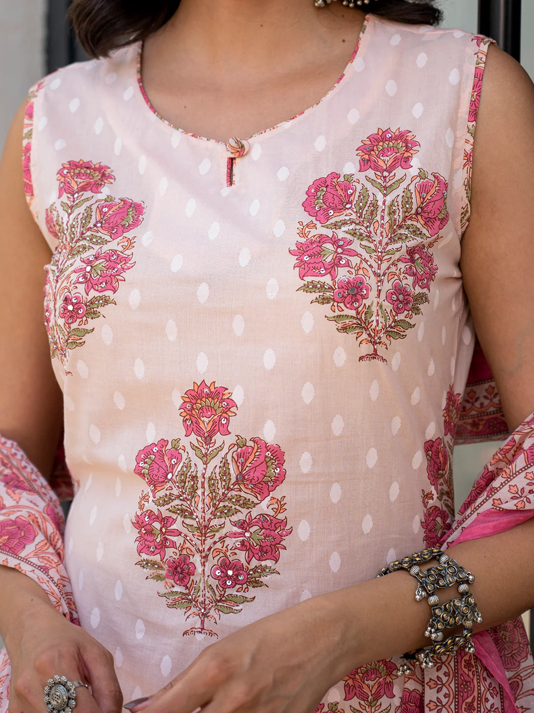Ethnic Pink Floral Printed Straight Fit Kurta Sets