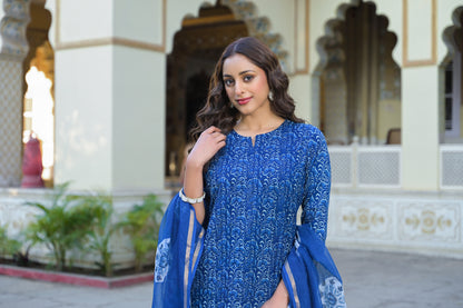 Blue Floral Printed Straight Kurta Pant Set
