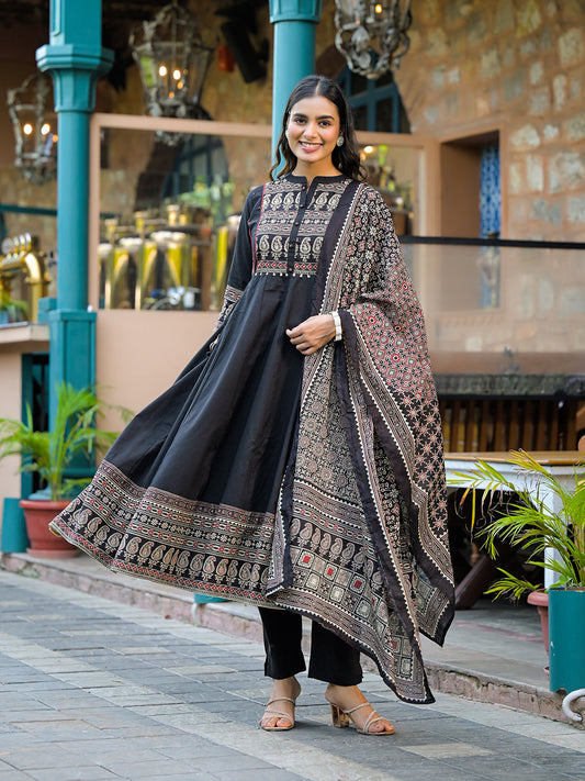 Black Paisley Print Cotton Anarkali Kurta Sets With Dupatta