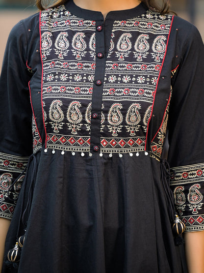 Black Paisley Print Cotton Anarkali Kurta Sets With Dupatta