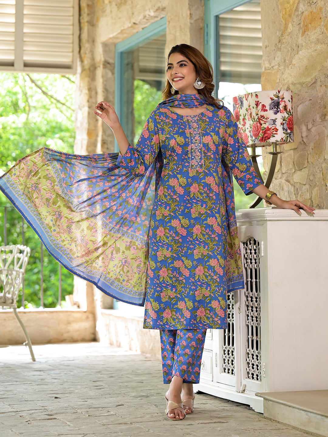 Blue Floral Print Cotton Straight fit Kurta Set
