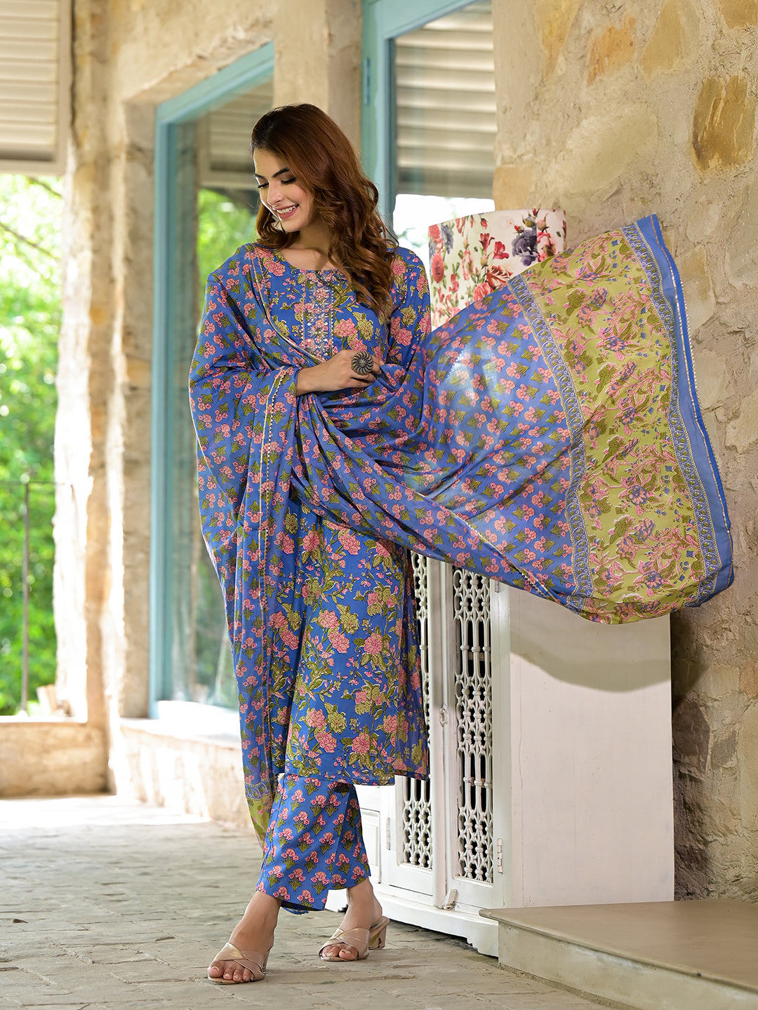 Blue Floral Print Cotton Straight fit Kurta Set