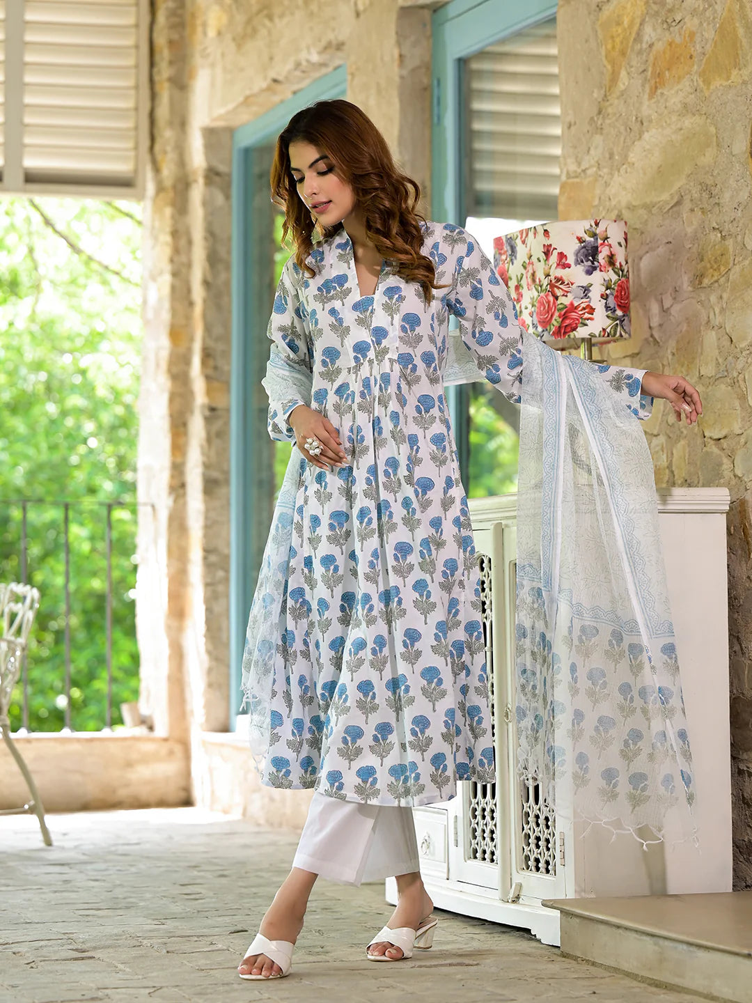 Ethnic White & Blue Cotton Floral Print Handblock Anarkali Kuta Sets
