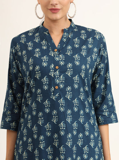 Blue Floral Print Pure Cotton Straight Kurta