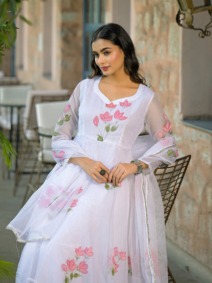 White Hand Painted Kota Doria Anarkali Kurta Sets With Dupatta