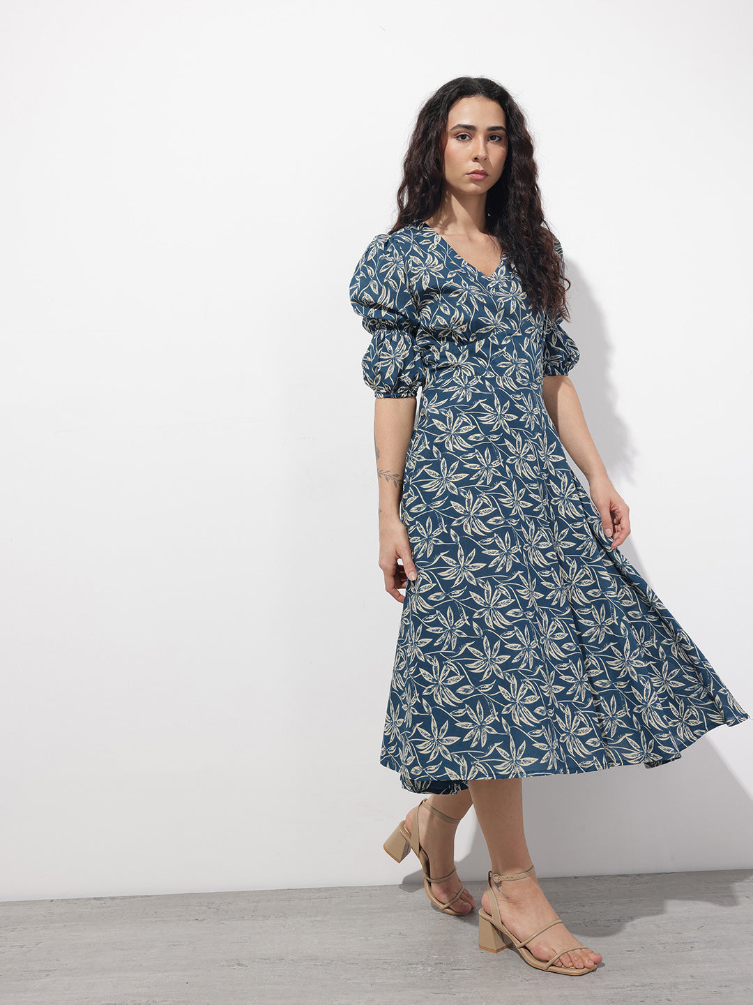Blue V-Neck Midi Cotton Dress