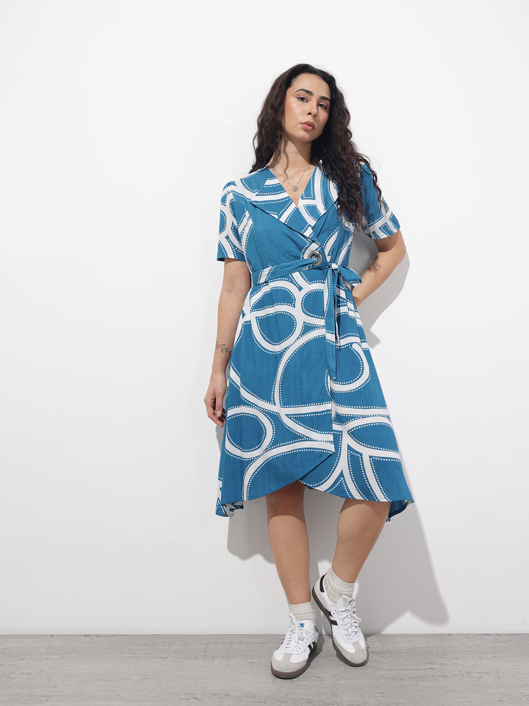 Blue Lepal Neck Abstract Print Rayon Midi Dress