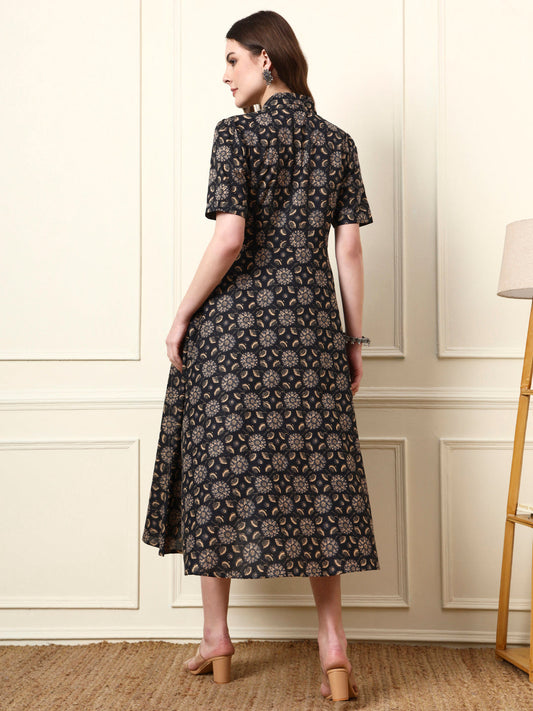 Black Shirt Coller Cotton Dress
