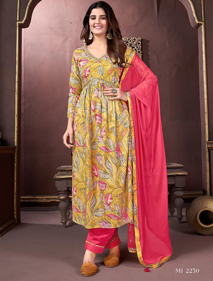 Premium Rayon Ethnic Kurta Set For Women with Najmin Printed Lace Dupatta & Pant