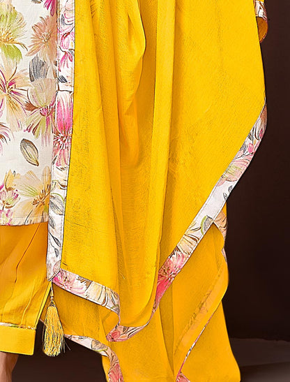 Bohemian Chic Premium Rayon Kurta Set For Women with Najmin Dupatta & 2 Pocket Pant