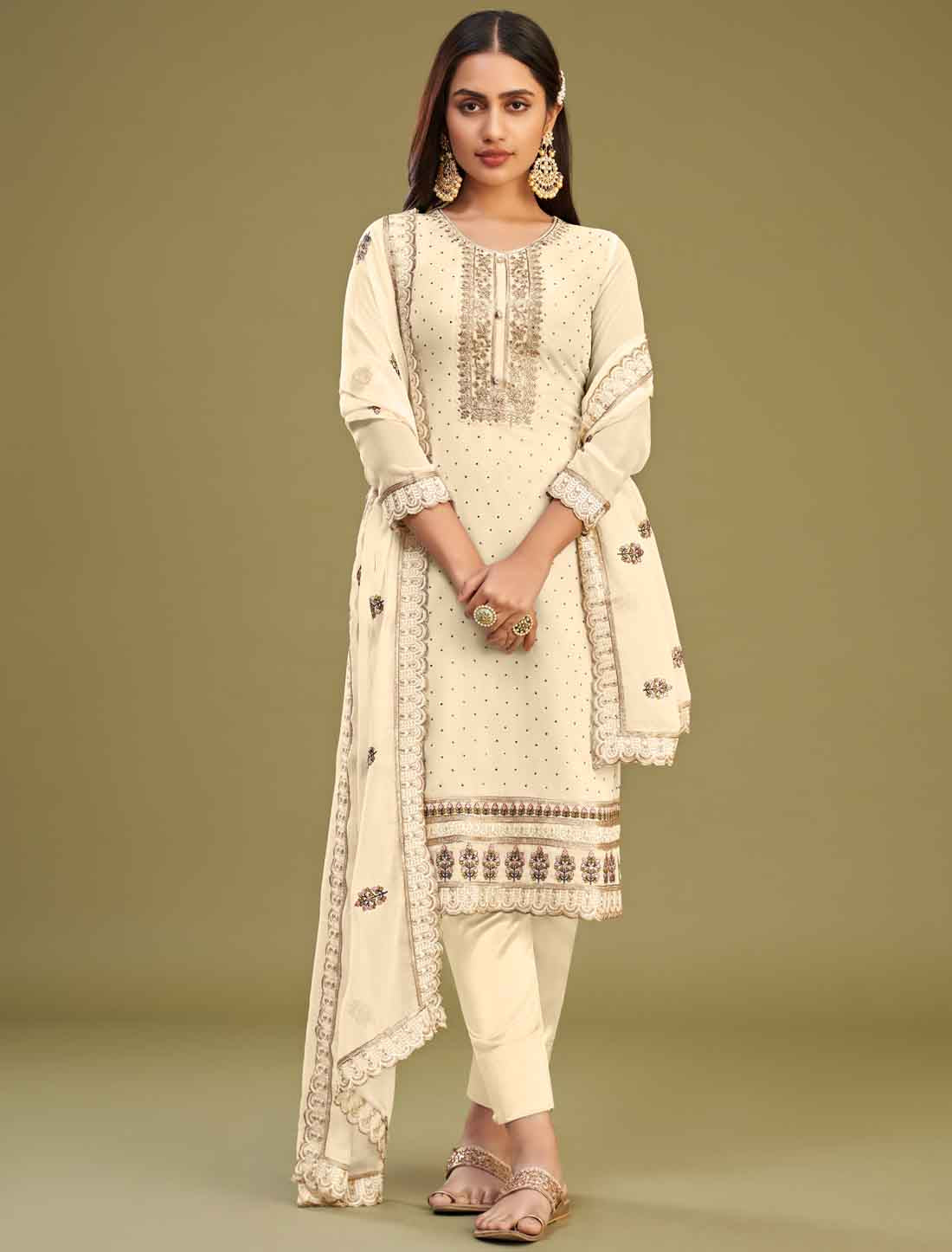 Off White Georgette An Dull Santoon Embroidery Work Ethnic Kurta Sets