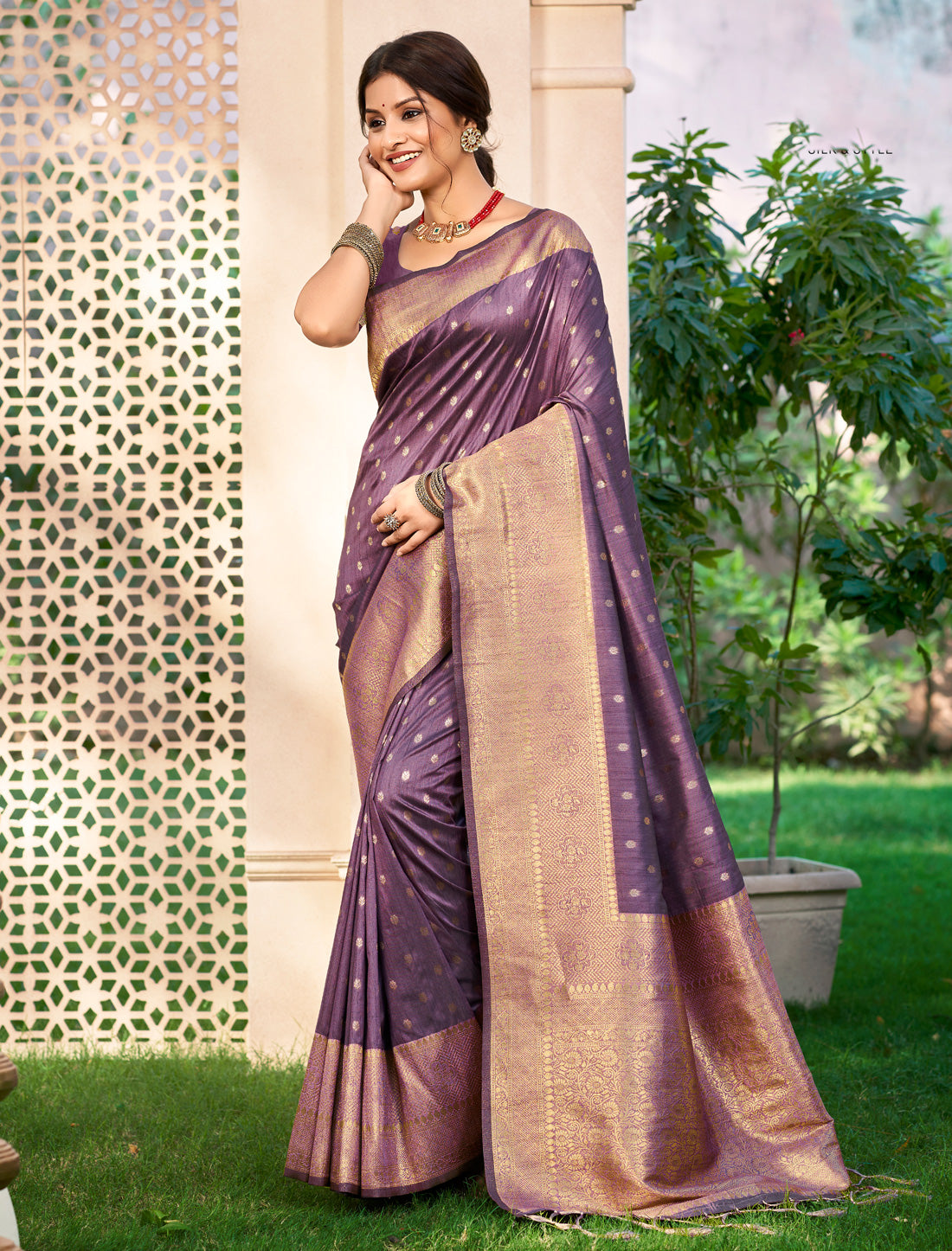 Lavender Ethnic Assam Silk Traditional Wear Saree