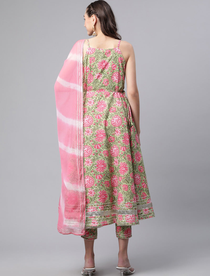 Green Floral Printed Gotta Patti Pure Cotton Kurta with Trousers & Dupatta Kurta Sets For Women